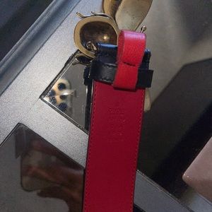Gucci belt size 75 High waisted and low waisted belt reversible